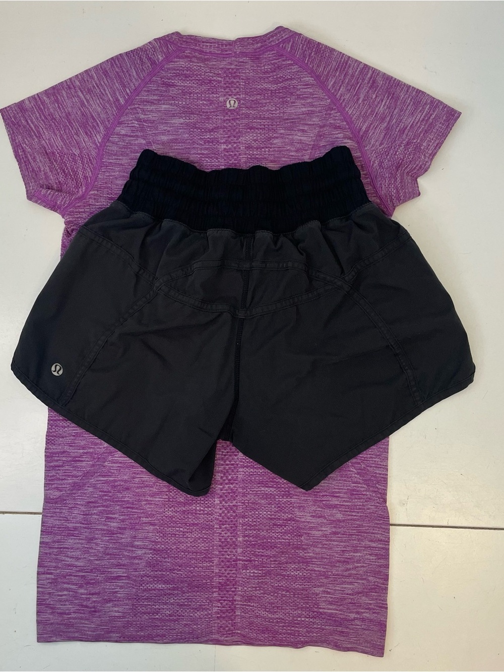 Set Lululemon Women’s Swiftly Tech Top and Shorts size 4 - Picture 4 of 12